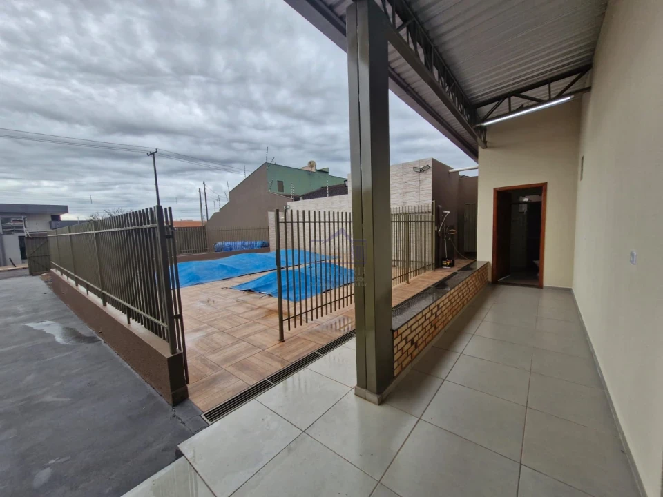 Imagens do imóveis CASA PARA LOCAÇÃO ARAPONGAS - PR