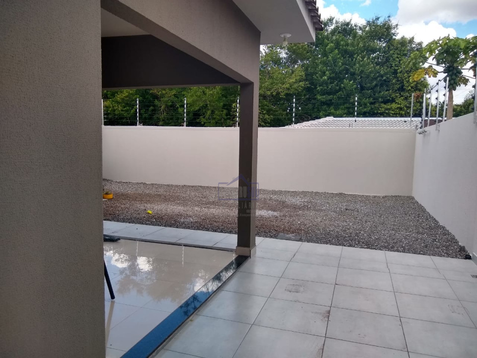 Imagens do imóveis Casa à venda 3 Quartos, 1 Suite, 2 Vagas, 275M², Arapongas - PR
