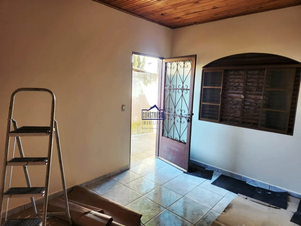 Casa à venda 3 Quartos, 1 Vaga, 290M², Arapongas - PR