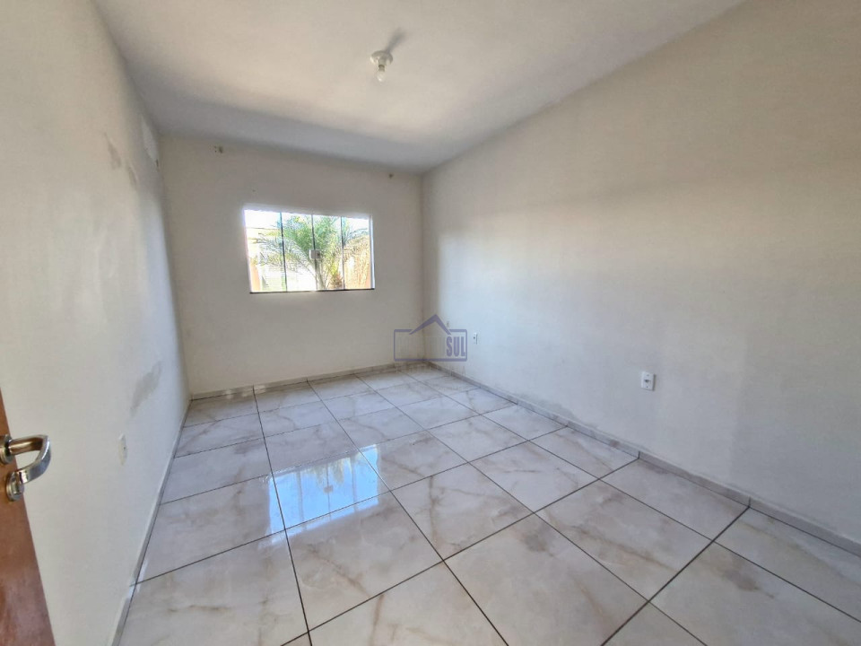 Imagens do imóveis CASA PARA VENDA 2 QUARTOS, 2 WC'S, 1 VAGA DE GARAGEM, 166 M², ARAPONGAS - PR