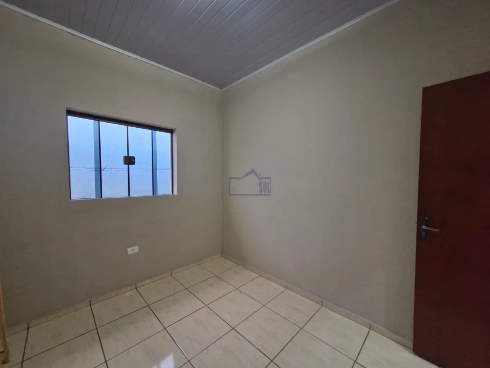 Imagens do imóveis CASA PARA LOCAÇÃO ARAPONGAS - PR