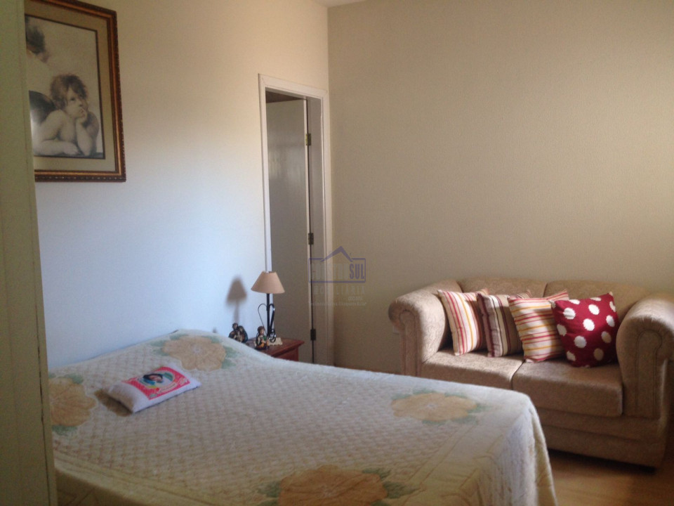 Imagens do imóveis Casa à venda 3 Quartos, 1 Suite, 2 Vagas, 300M², Arapongas - PR