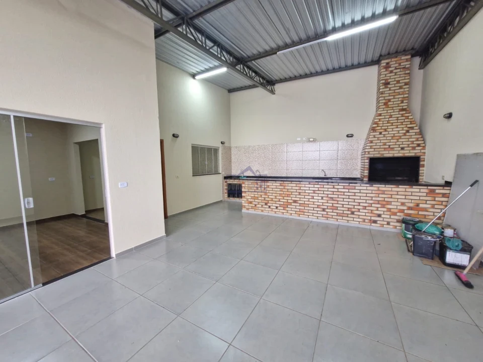 Imagens do imóveis CASA PARA LOCAÇÃO ARAPONGAS - PR