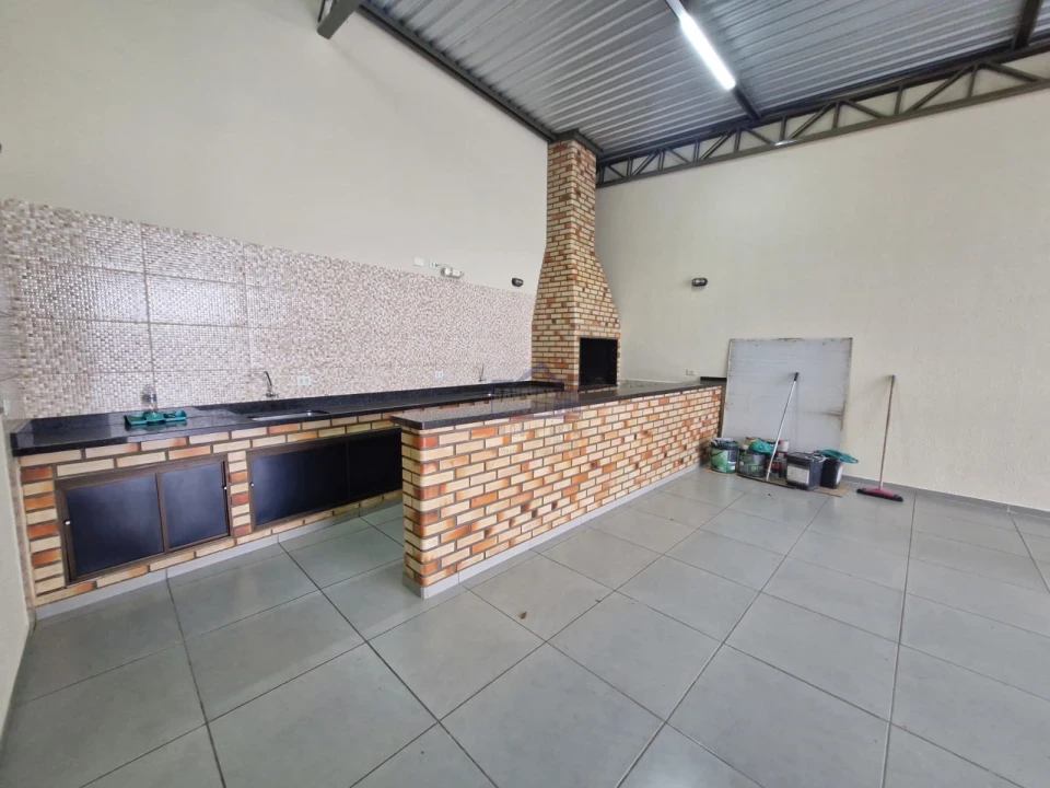 Imagens do imóveis CASA PARA LOCAÇÃO ARAPONGAS - PR