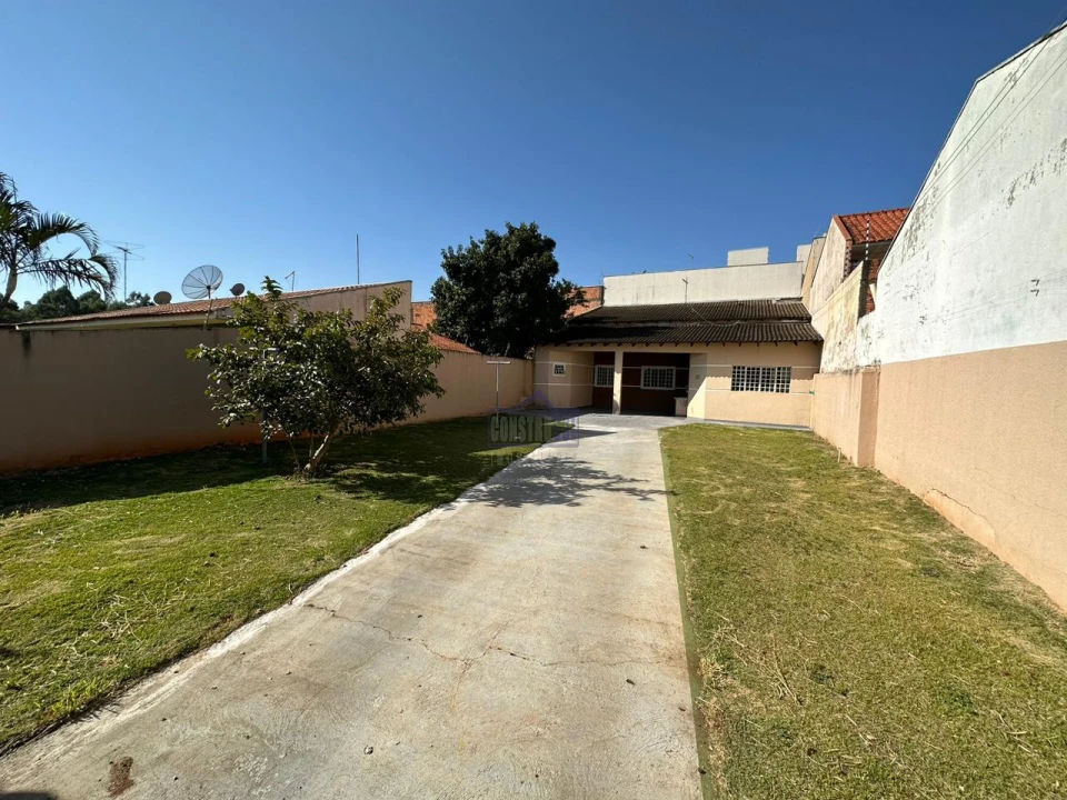 Imagens do imóveis CASA A VENDA ARAPONGAS PR
