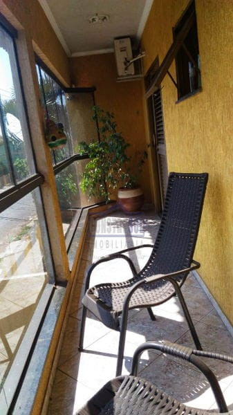 Imagens do imóveis Casa à venda 3 Quartos, 1 Suite, 2 Vagas, 200M², Arapongas - PR