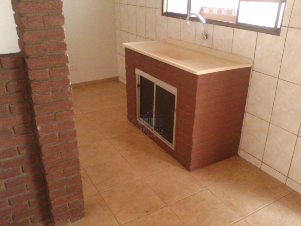 Imagens do imóveis Casa à venda 2 Quartos, 300M², Arapongas - PR
