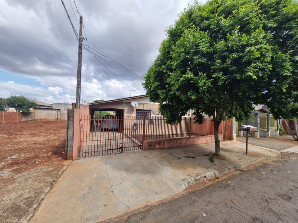 Imagens do imóveis CASA PARA VENDA 2 QUARTOS, 2 SALAS, 1 WC'S, 2 VAGAS DE GARAGEM, 330 M²,  ARAPONGAS - PR