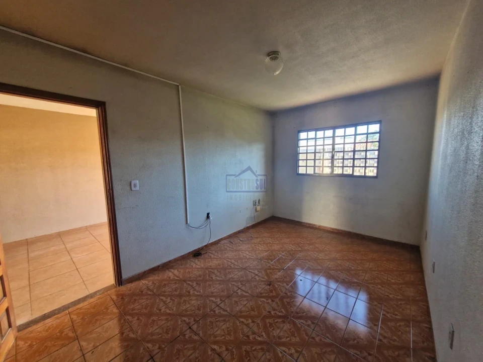 Imagens do imóveis CASA PARA LOCAÇÃO ARAPONGAS - PR
