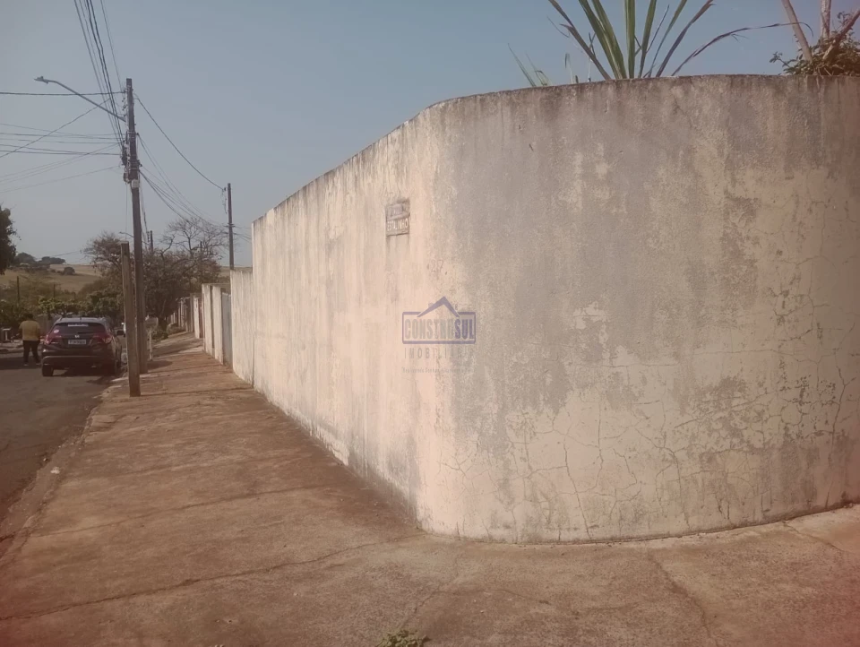 Imagens do imóveis CASA A VENDA ARAPONGAS PR
