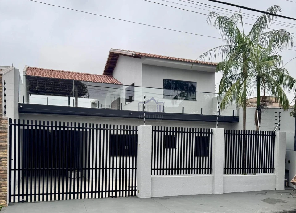 Imagens do imóveis SOBRADO PARA VENDA ARAPONGAS - PR