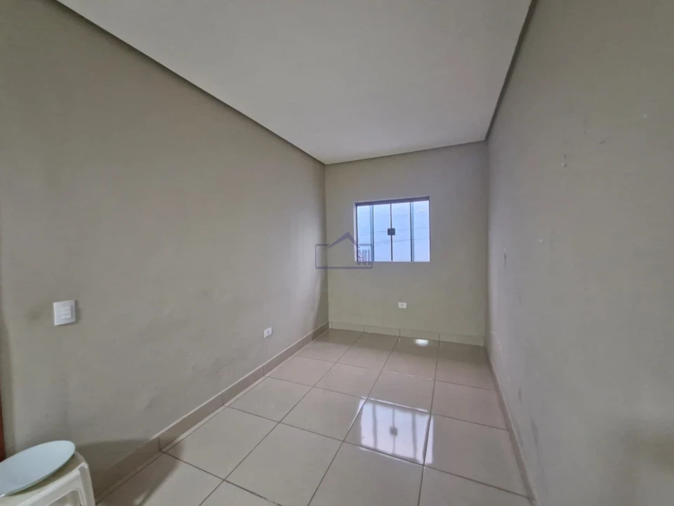 Imagens do imóveis CASA PARA LOCAÇÃO ARAPONGAS - PR