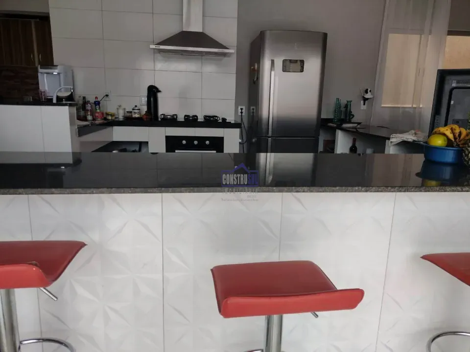 Imagens do imóveis SOBRADO PARA VENDA ARAPONGAS - PR