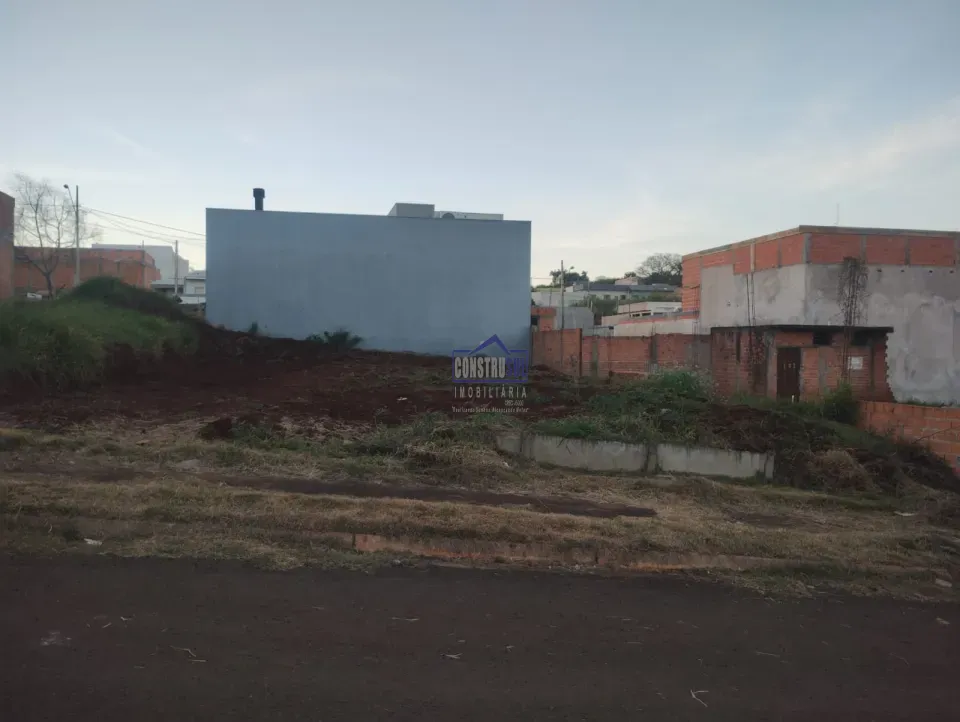 Imagens do imóveis Terreno à Venda, Arapongas PR