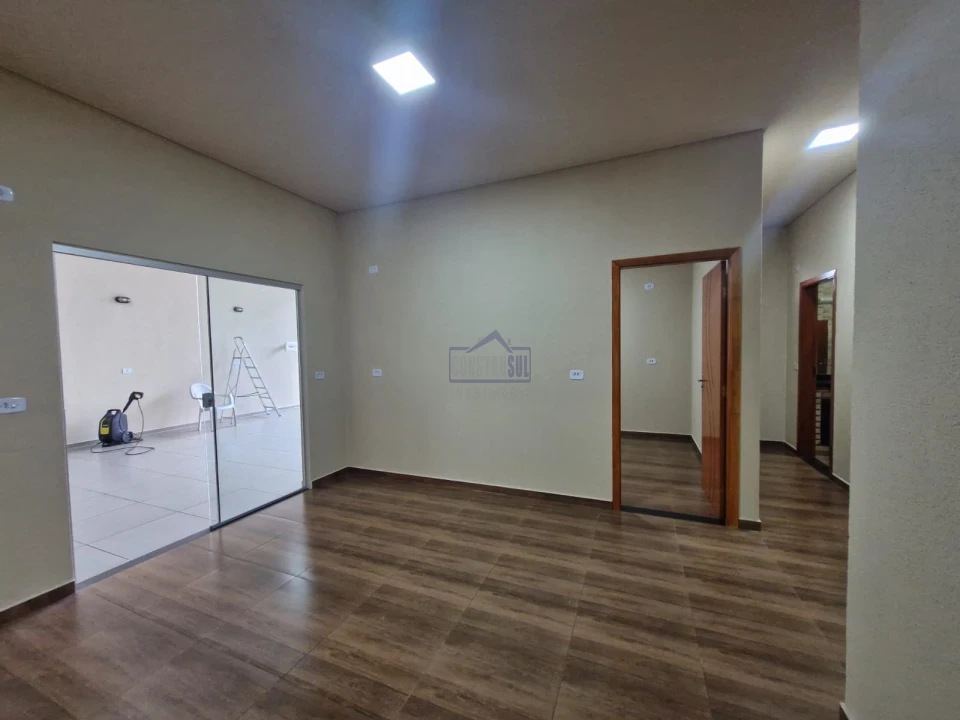 Imagens do imóveis CASA PARA LOCAÇÃO ARAPONGAS - PR
