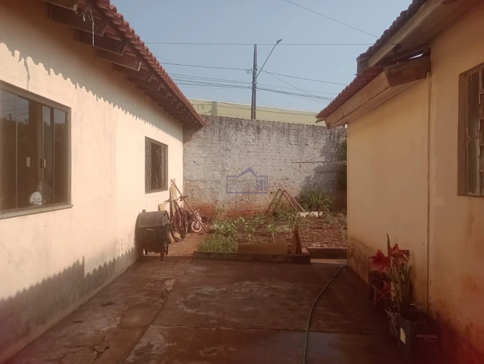 Imagens do imóveis CASA A VENDA ARAPONGAS PR