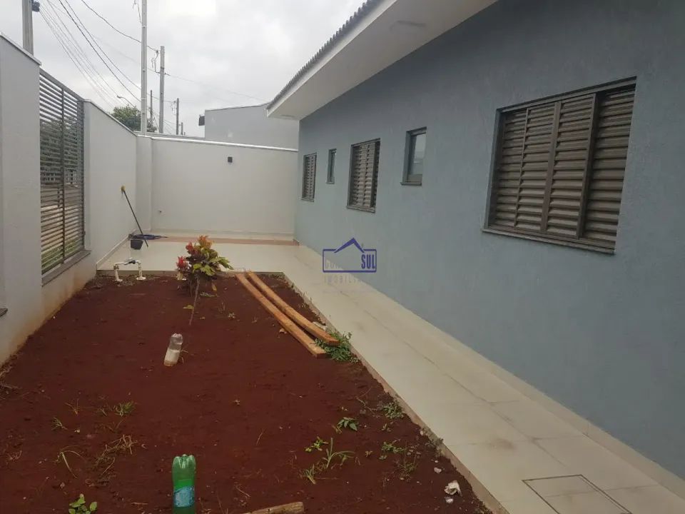 Casa à venda 2 Quartos, 1 Suite, 2 Vagas, 156M², Arapongas - PR