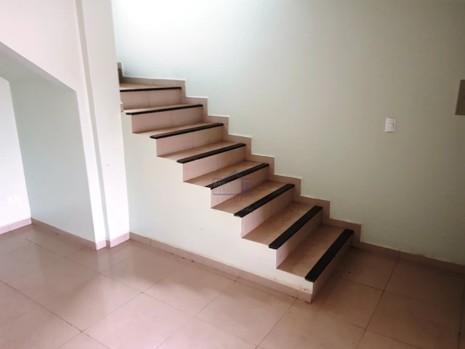 Imagens do imóveis Casa à venda 3 Quartos, 1 Suite, 2 Vagas, 190M², Arapongas - PR