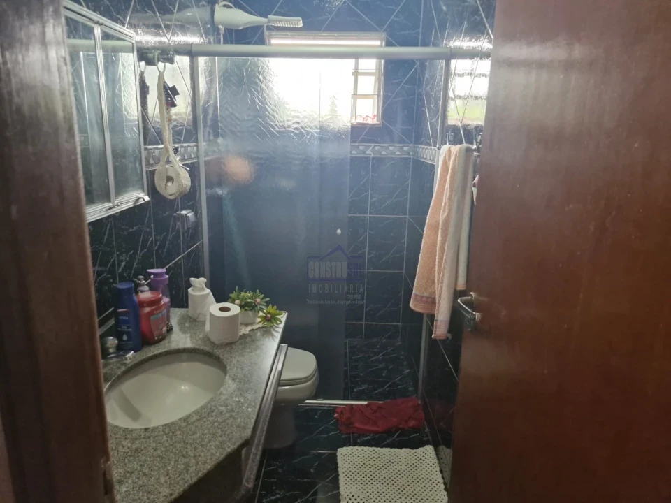 Imagens do imóveis SOBRADO PARA LOCAÇÃO  ARAPONGAS - PR