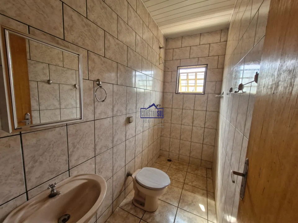 CASA PARA VENDA 2 QUARTOS, 2 SALAS, 1 WC'S, 2 VAGAS DE GARAGEM, 330 M²,  ARAPONGAS - PR