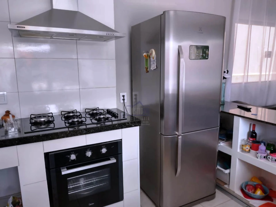Imagens do imóveis Casa à venda 3 Quartos, 3 Vagas, 252M², Arapongas - PR
