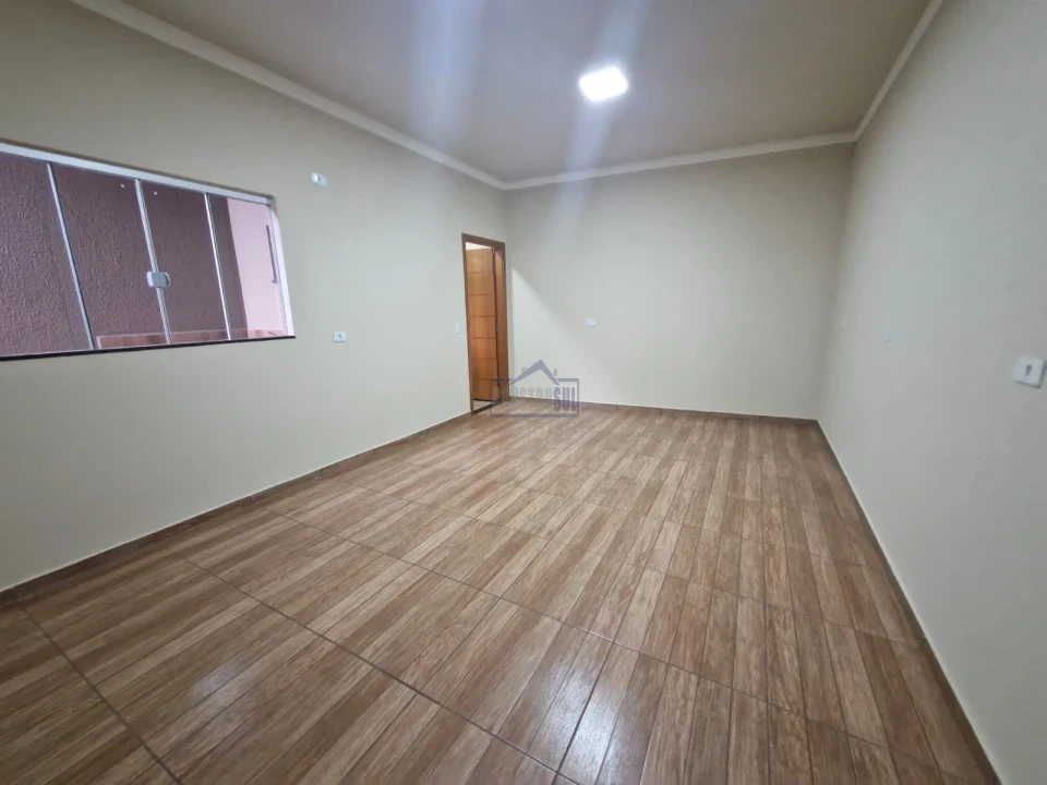 Imagens do imóveis CASA PARA LOCAÇÃO ARAPONGAS - PR
