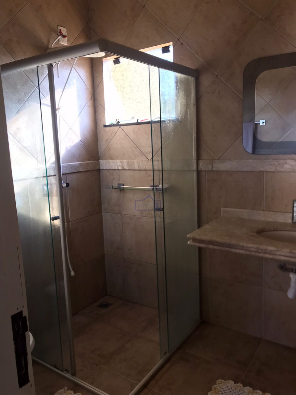 Imagens do imóveis Casa à venda 3 Quartos, 1 Suite, 2 Vagas, 300M², Arapongas - PR