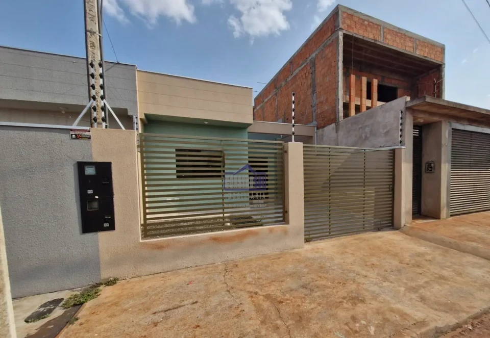 Imagens do imóveis CASA PARA VENDA 2 QUARTOS, 1 SUÍTE, 1 WC'S, 1 VAGA DE GARAGEM, 126 M², ARAPONGAS - PR