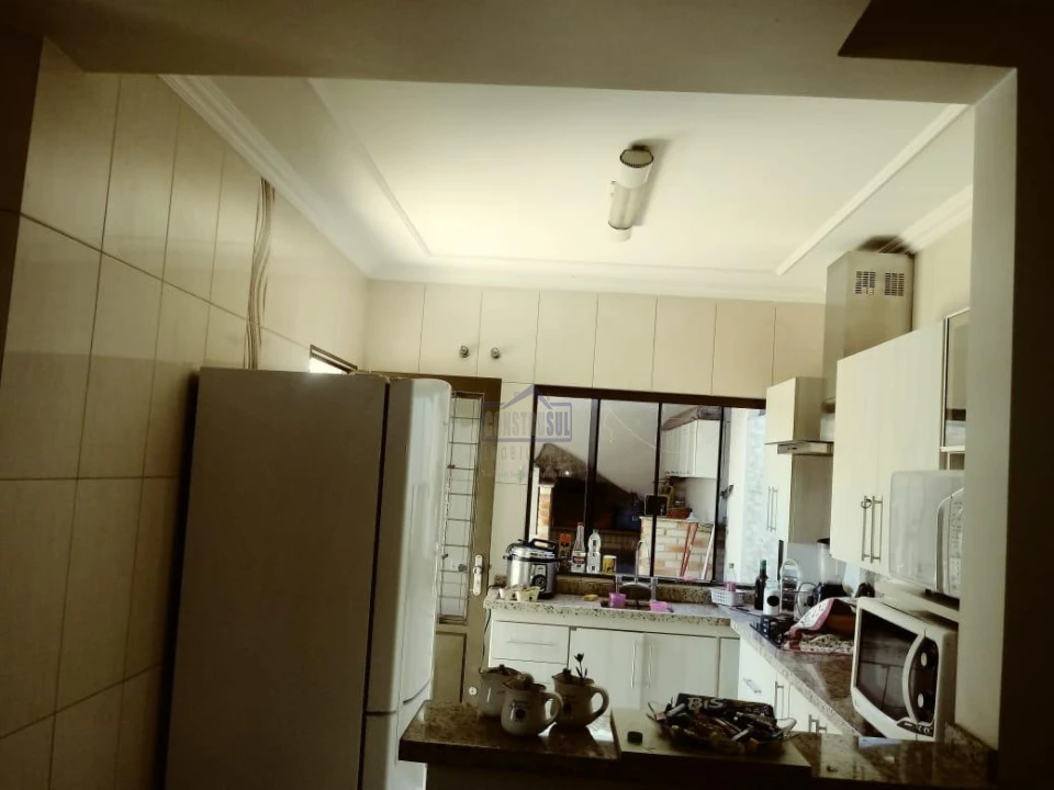 Imagens do imóveis Casa à venda 3 Quartos, 1 Suite, 3 Vagas, Arapongas - PR