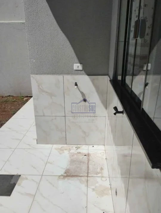 Imagens do imóveis CASA À VENDA, ARAPONGAS - PR
