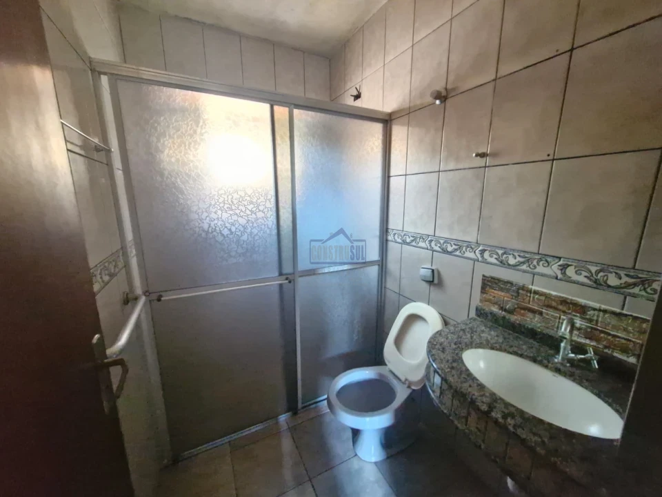 Imagens do imóveis CASA PARA LOCAÇÃO ARAPONGAS - PR