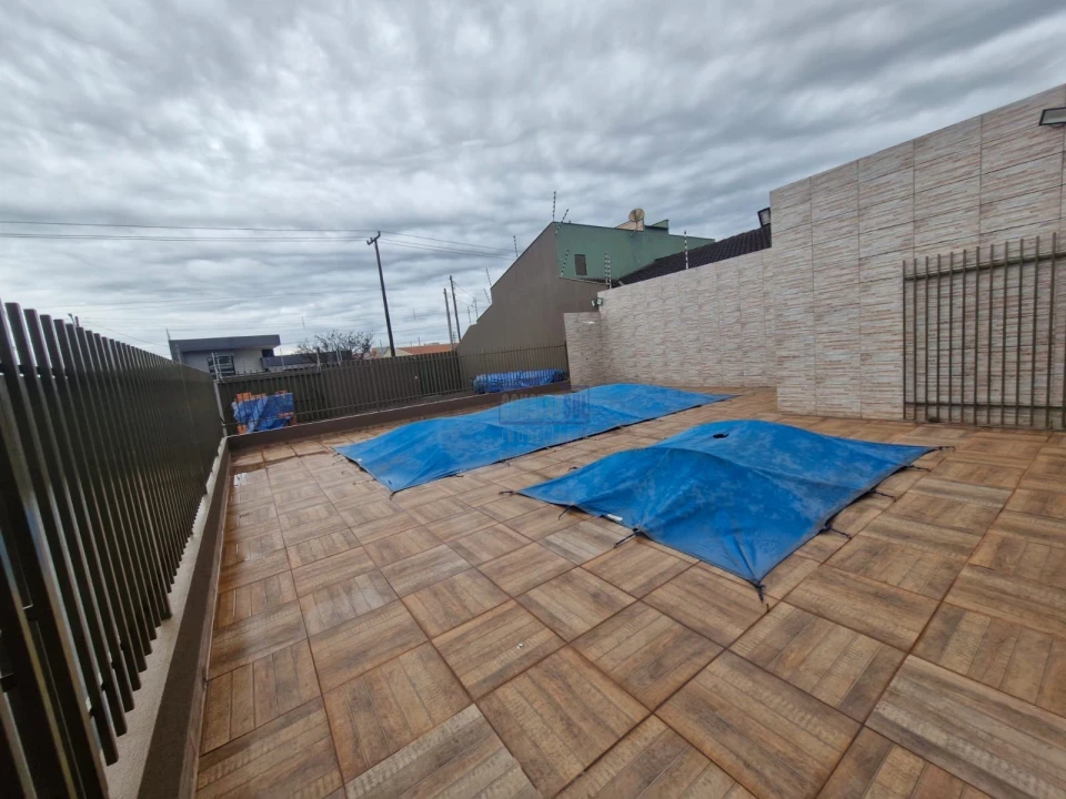 Imagens do imóveis CASA PARA LOCAÇÃO ARAPONGAS - PR