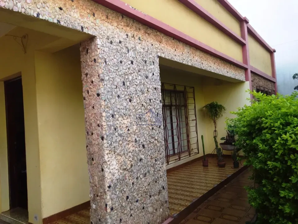 Imagens do imóveis CASA PARA  VENDA  ARAPONGAS - PR