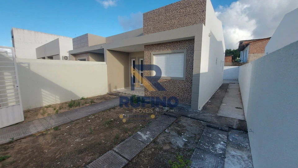 Imagens do imóveis Aluguel Casa 3/4 no Tamanho Ideal Com Suíte Varanda Quintal Próximo a Distribuidora Novo Brasil Na Forene em Maceió