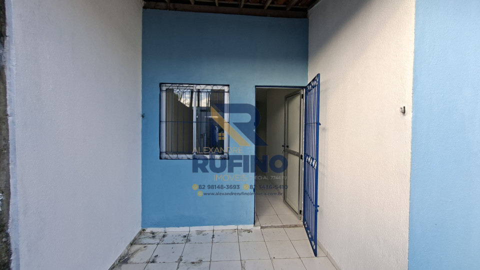 Imagens do imóveis Casa 2/4 Com Terreno ao Redor na Cidade Universitária a Cinco Minutos do Novo Shopping e Supermercado São Domingos