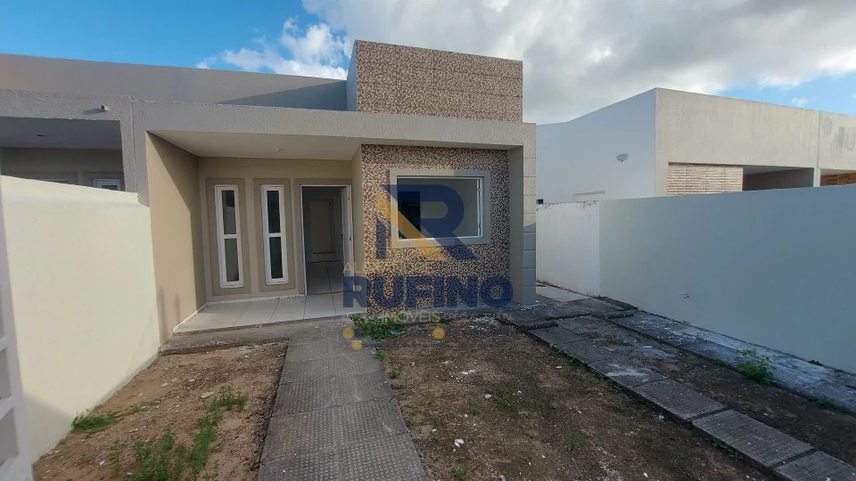 Imagens do imóveis Aluguel Casa 3/4 no Tamanho Ideal Com Suíte Varanda Quintal Próximo a Distribuidora Novo Brasil Na Forene em Maceió