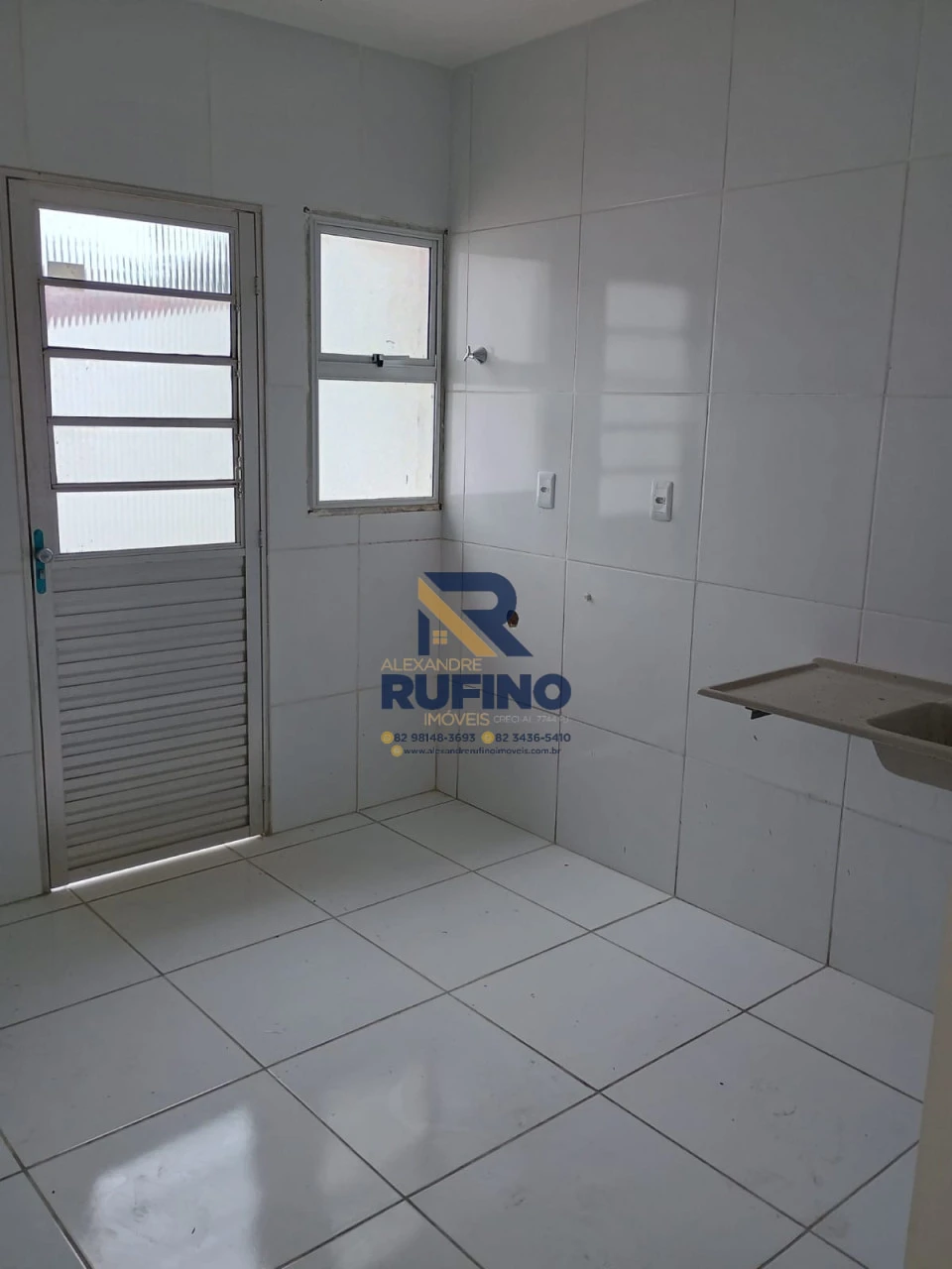 Imagens do imóveis A Casa  de 2/4 no Tamanho Ideal Com Suíte Varanda Quintal e Área Livre Próximo ao Novo Brasil Bem na BR.104 na Forene