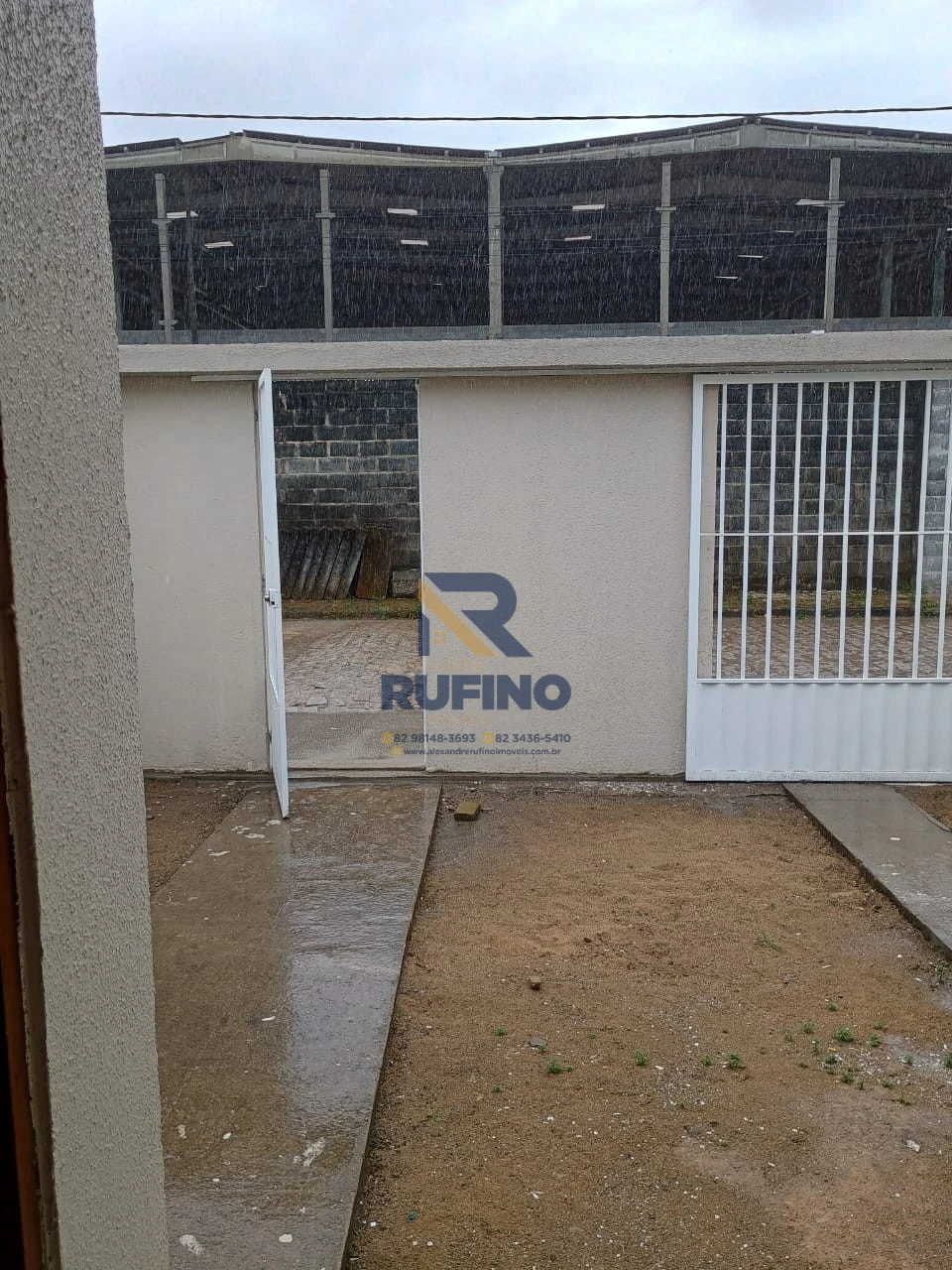 Imagens do imóveis Aluguel Casa de 2/4 no Tamanho Ideal Com Suíte Varanda Quintal e Área Livre Prox. ao Novo Brasil na Forene em Maceió