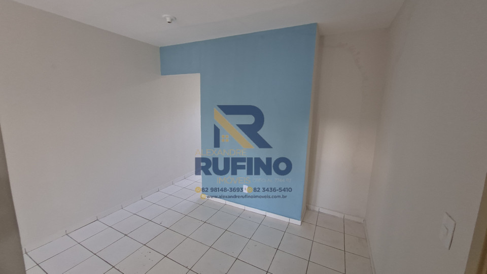 Imagens do imóveis Casa 2/4 Com Terreno ao Redor na Cidade Universitária a Cinco Minutos do Novo Shopping e Supermercado São Domingos