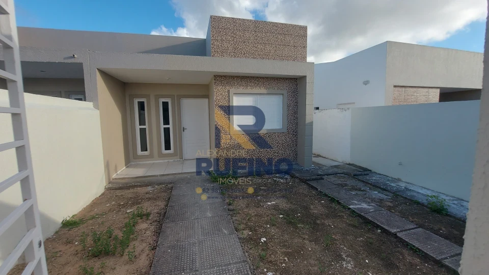 Imagens do imóveis Aluguel Casa 3/4 no Tamanho Ideal Com Suíte Varanda Quintal Próximo a Distribuidora Novo Brasil Na Forene em Maceió