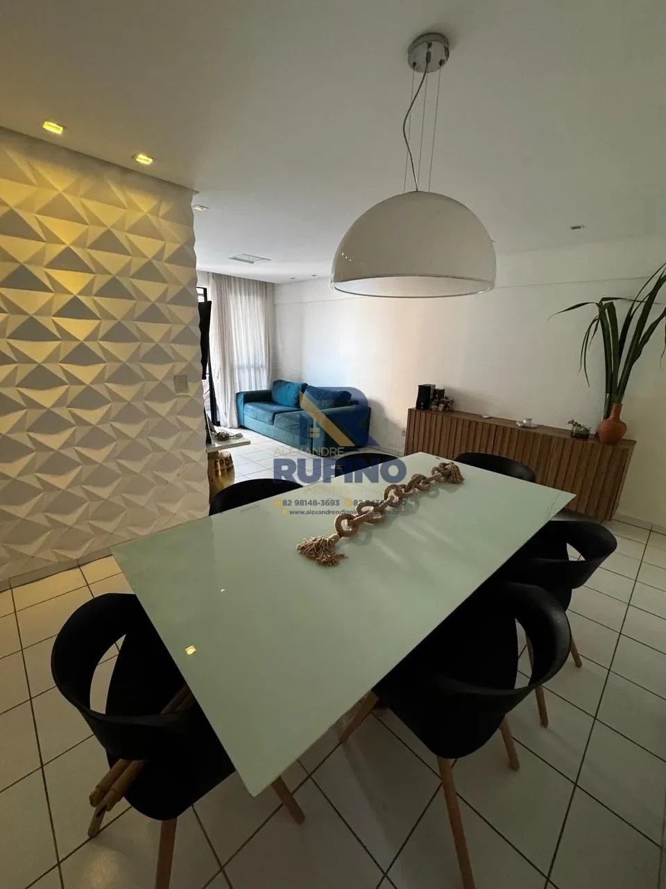 Imagens do imóveis O 3/4 Alto Padrão Sendo 1/Suíte Varanda +WCS Porteira Fechada, Do Tamanho Ideal e na Localização que Buscava na Jatiuca e Com a Comodidade Corred