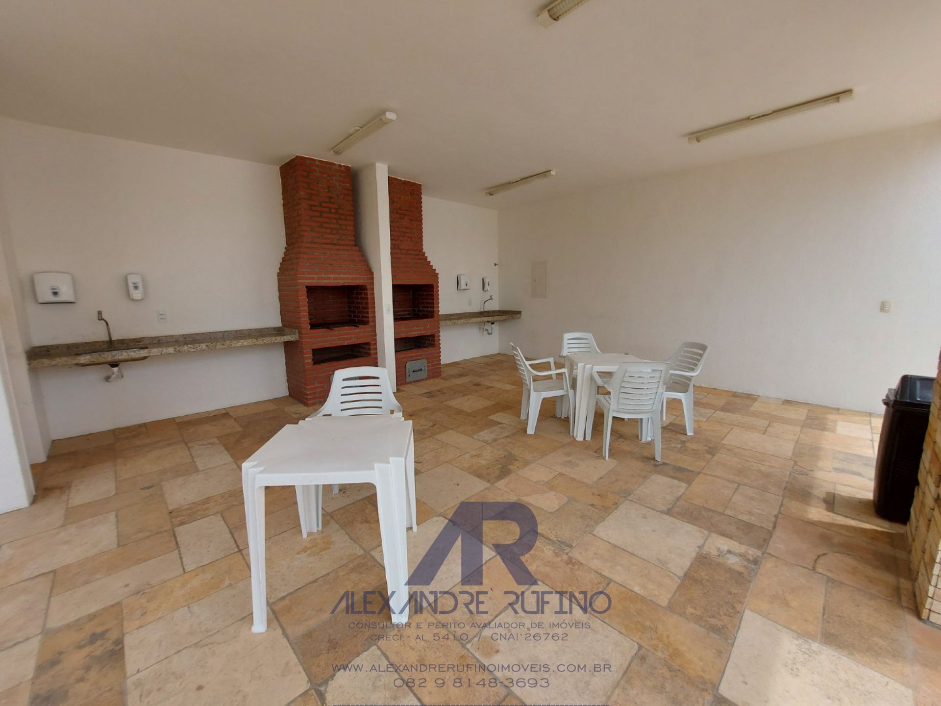 Brisas Mares do Sul. 1/4 Sala Quintal nos Fundos do Lote em Condomínio Próximo a Praia do Francês e Maceió Imagens do imóveis Brisas Mares do Sul. 1/4 Sala Quintal nos Fundos do Lote em Condomínio Próximo a Praia do Francês e Maceió