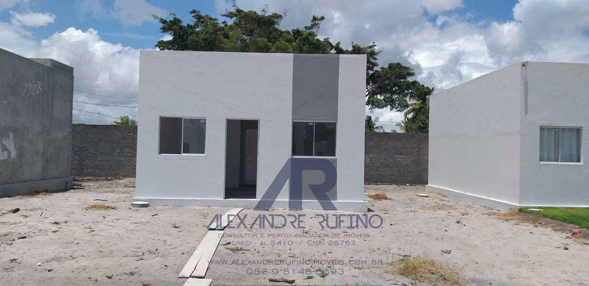 Brisas Mares do Sul. 1/4 Sala Quintal nos Fundos do Lote em Condomínio Próximo a Praia do Francês e Maceió Imagens do imóveis Brisas Mares do Sul. 1/4 Sala Quintal nos Fundos do Lote em Condomínio Próximo a Praia do Francês e Maceió