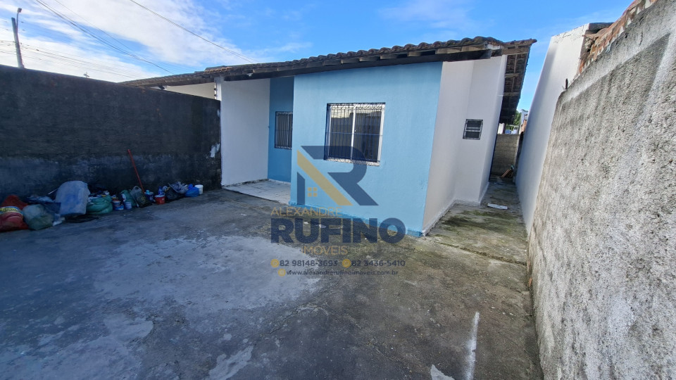 Imagens do imóveis Casa 2/4 Com Terreno ao Redor na Cidade Universitária a Cinco Minutos do Novo Shopping e Supermercado São Domingos