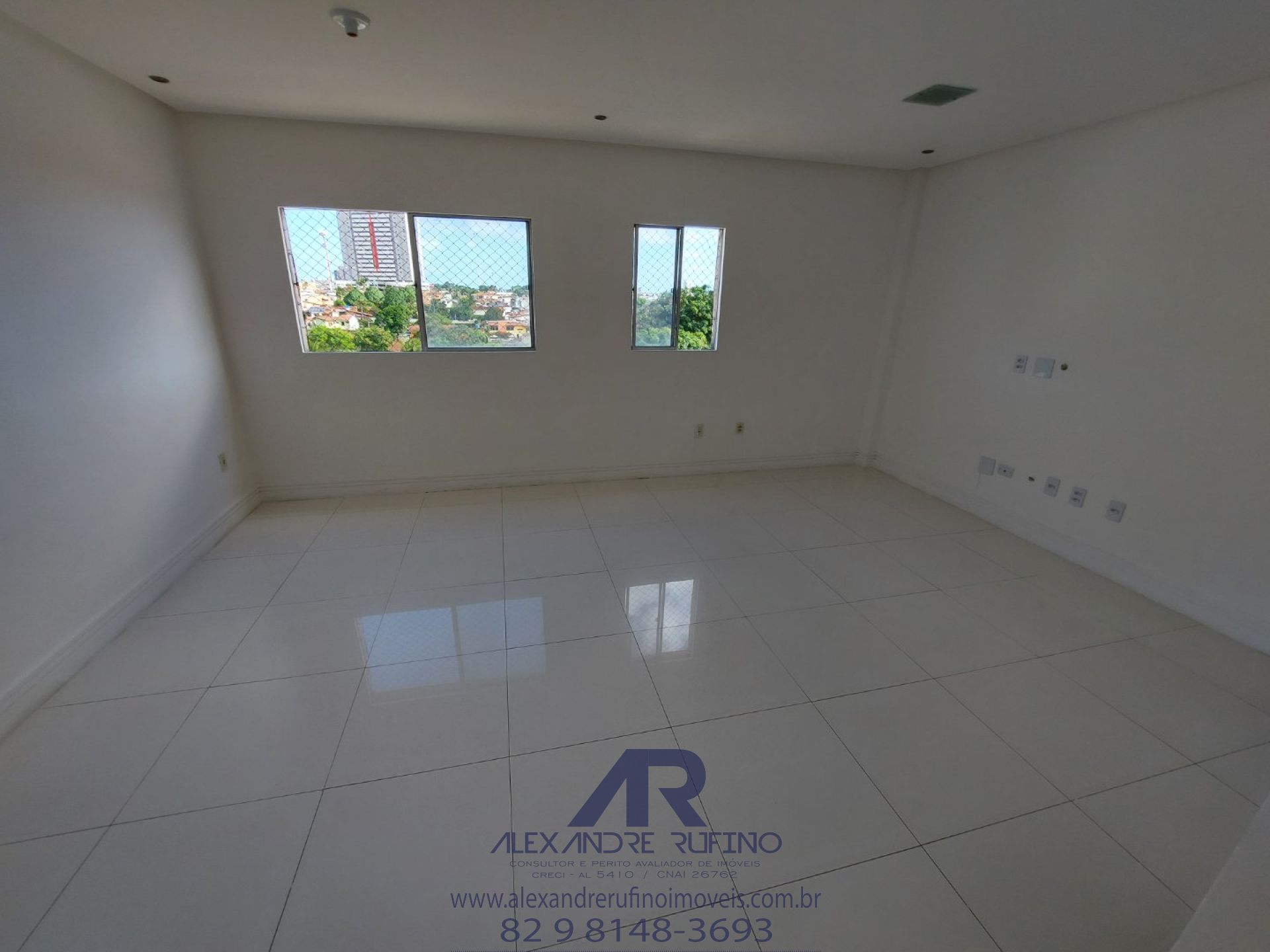 Imagens do imóveis Cobertura Duplex Padrão 3\\4 Sendo 2/Suítes Closet Elevador Quintal Alto no Seu Terraço na Serraria