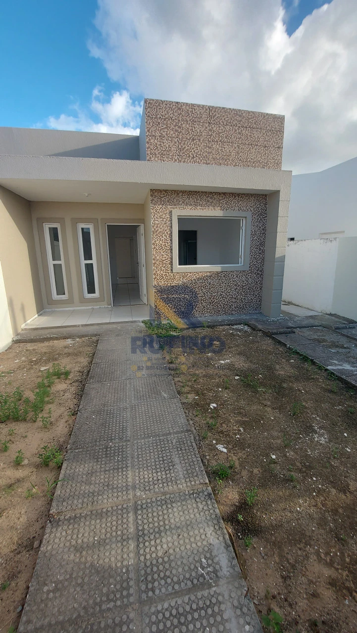 Imagens do imóveis Aluguel Casa 3/4 no Tamanho Ideal Com Suíte Varanda Quintal Próximo a Distribuidora Novo Brasil Na Forene em Maceió