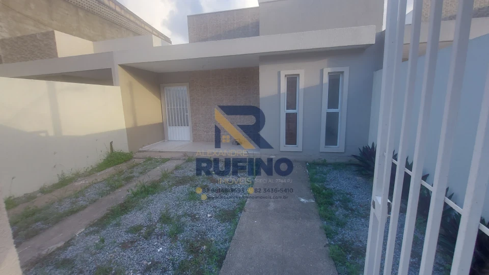 Imagens do imóveis Aluguel Casa de 2/4 no Tamanho Ideal Com Suíte Varanda Quintal e Área Livre Prox. ao Novo Brasil na Forene em Maceió