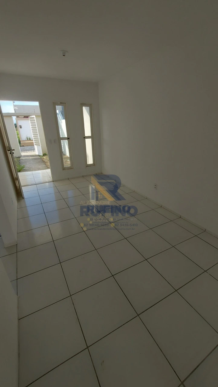 Imagens do imóveis Aluguel Casa 3/4 no Tamanho Ideal Com Suíte Varanda Quintal Próximo a Distribuidora Novo Brasil Na Forene em Maceió