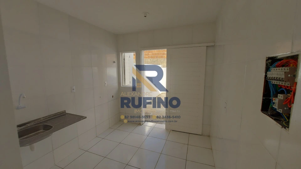 Imagens do imóveis Aluguel Casa 3/4 no Tamanho Ideal Com Suíte Varanda Quintal Próximo a Distribuidora Novo Brasil Na Forene em Maceió