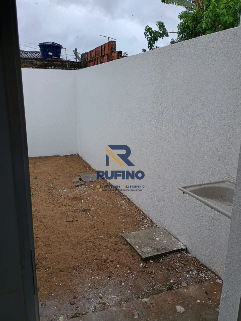 Imagens do imóveis A Casa  de 2/4 no Tamanho Ideal Com Suíte Varanda Quintal e Área Livre Próximo ao Novo Brasil Bem na BR.104 na Forene